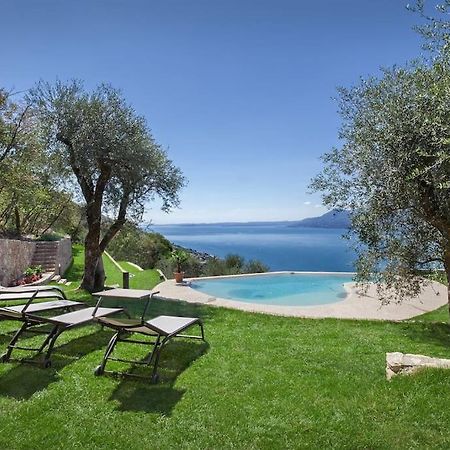 Villa Divina - Apt Divina Con Piscina E Vista Lago Кастелето ди Бренцоне Екстериор снимка