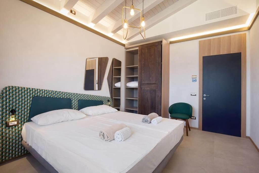 Villa Divina - Apt Divina Con Piscina E Vista Lago Кастелето ди Бренцоне Екстериор снимка